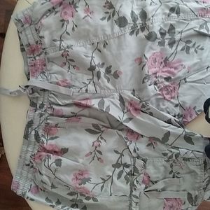 Plus size Lane Bryant size 22/24 cargo Capri.